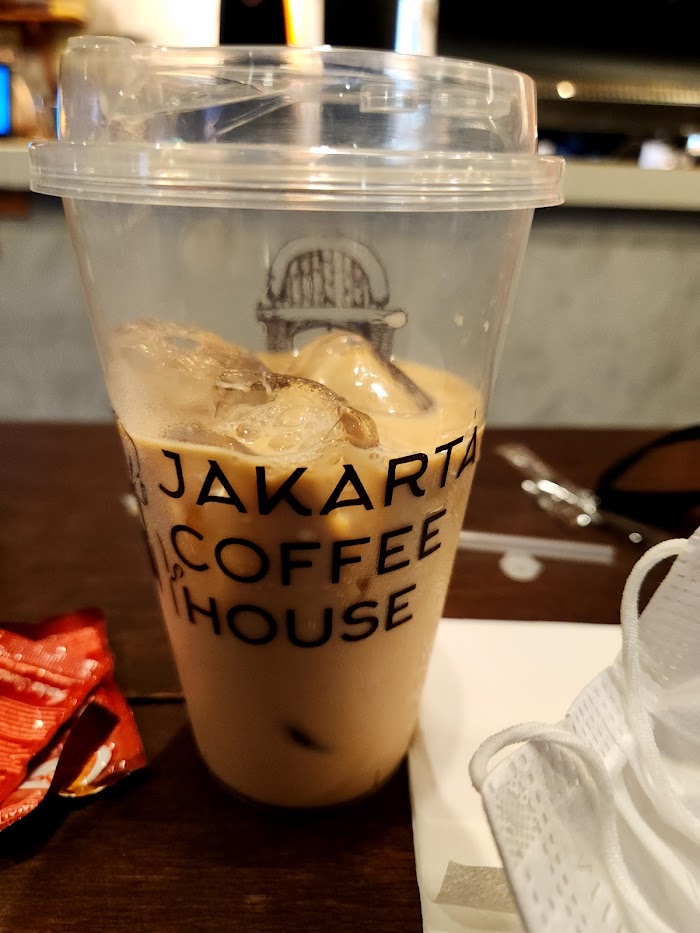 1706802007 748 photo - Rekomendasi Tempat Nongkrong Terbaik di Jakarta Selatan Jakarta Coffee House