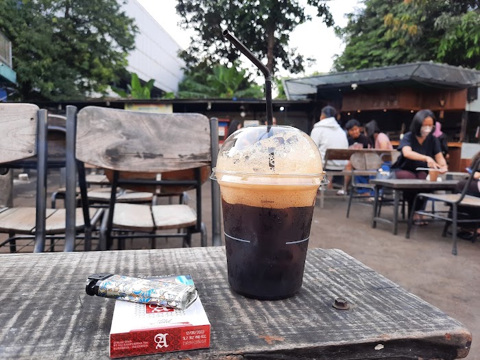 1706804439 550 photo - Rekomendasi tempat ngopi di Jakarta Selatan : Join Kopi