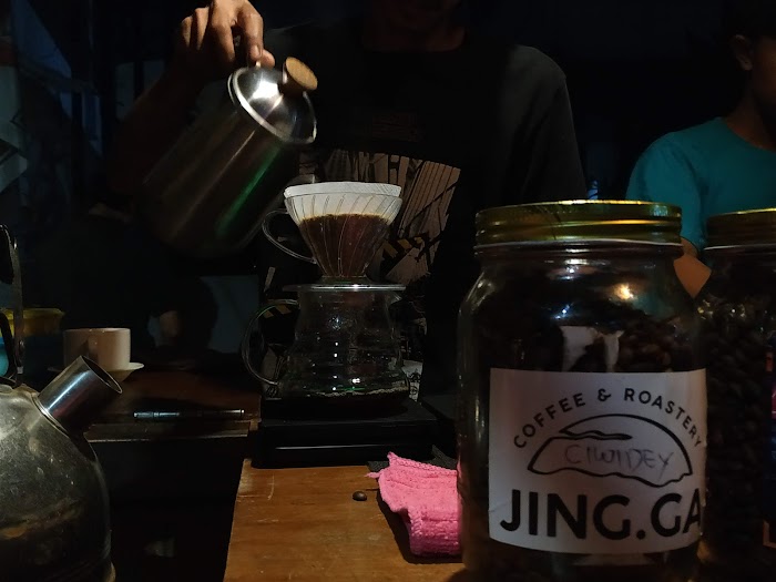 1706986867 171 photo - kopi di toko jakarta selatan : Kedai Kopi Guyon