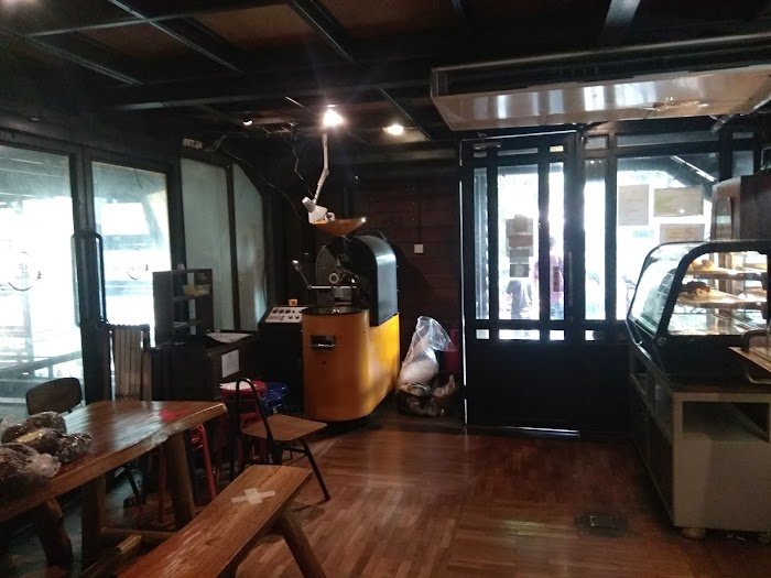 1707789660 682 photo - kedai kopi di Jakarta Selatan : Kopi Boutique Roastery